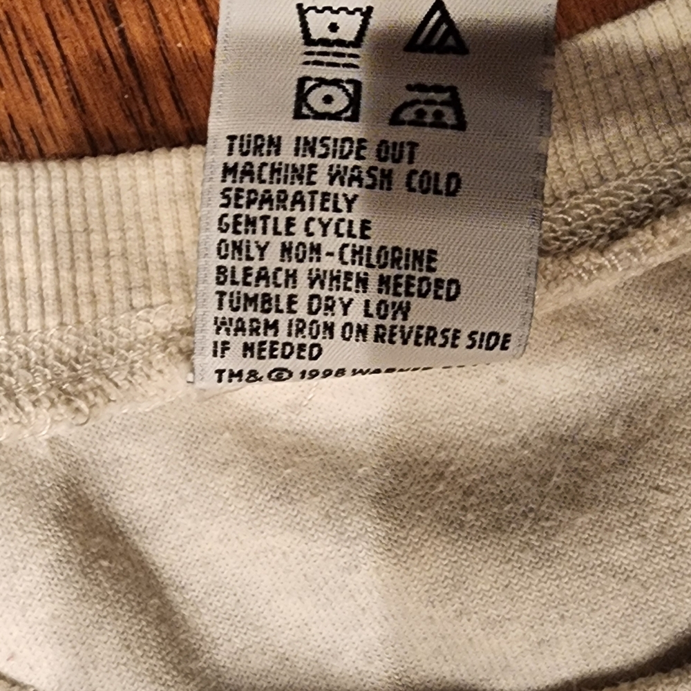 Vintage 1980's Warner Brothers Studio sweatshirt - Picture 4 of 7